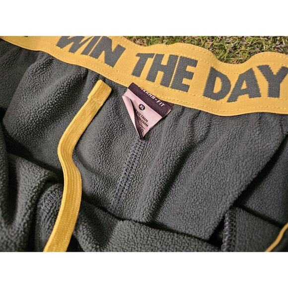 Nike Oregon Ducks Green Therma Fit Fleece Sweatpants Pants size Men's XL - Picture 3 of 6